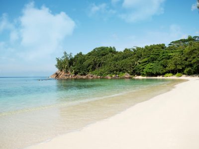 Avani_Barbarons_Seychelles_Resort_Property_Amenity_Beach-scaled