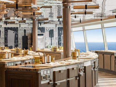 Oceania-VISTA-oc-a-culinary-center-and-dining-room-architecture-4_orig