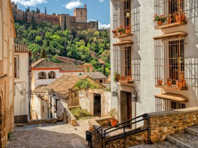 Granada,,Spain.,Historical,Streets,Of,Spanish,Granada.,The,Alhambra,Palace